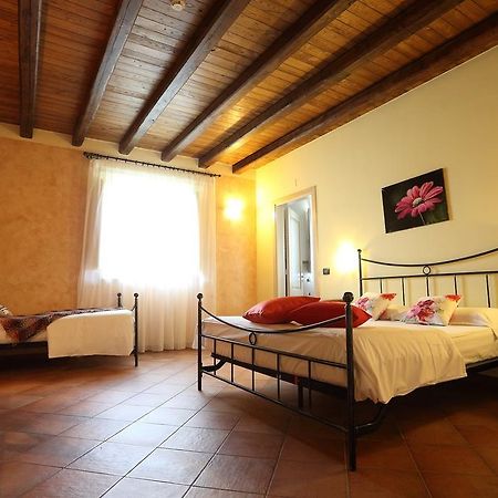Agriturismo Creta Rossa Torre di Ruggiero Exterior photo